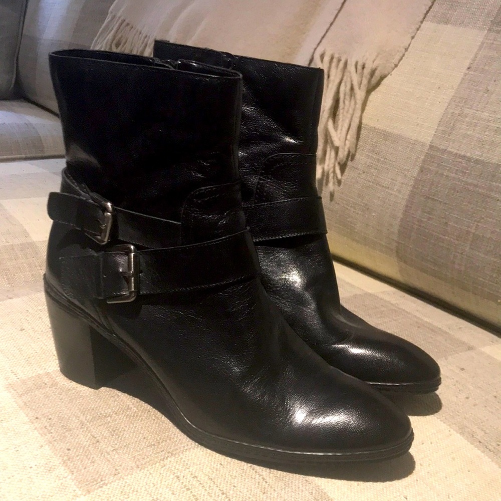 EUC Anne Klein Billing Black Leather Boots size 10